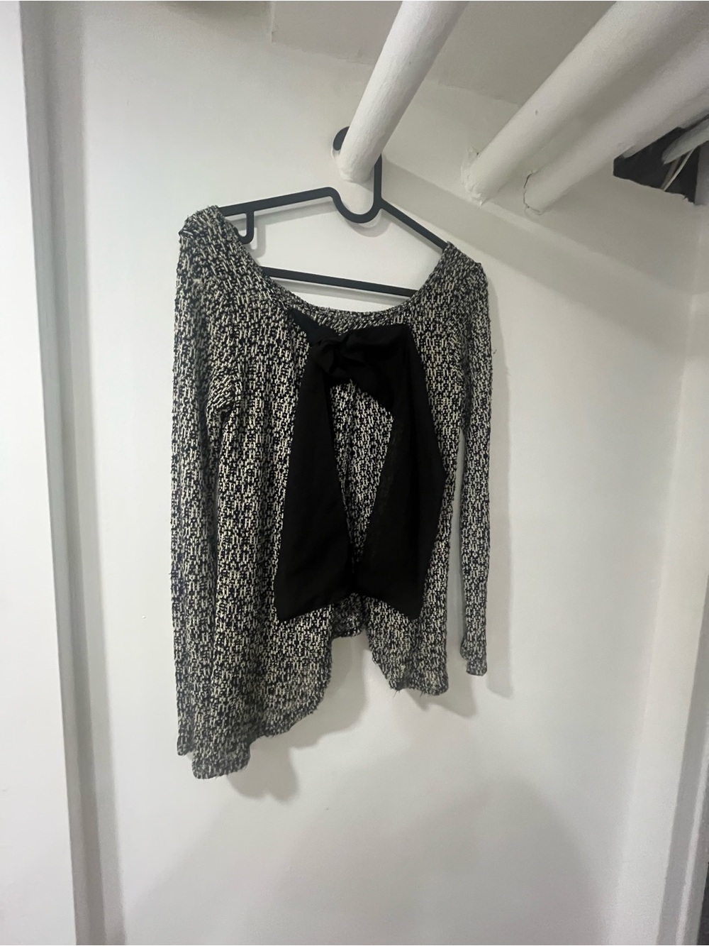 Soft Black and Cream Knit Sweater - Picture 6 of 7